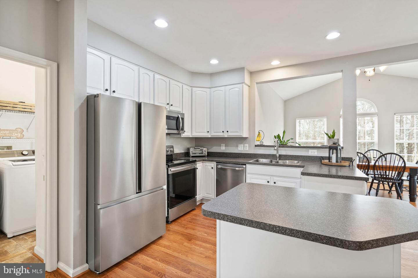 12187 RIVERTON COURT
