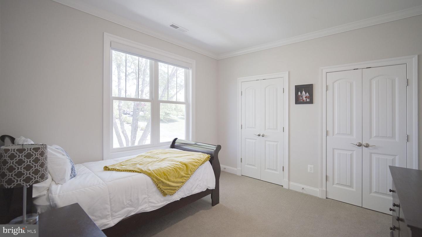6083 KIRKLAND DRIVE