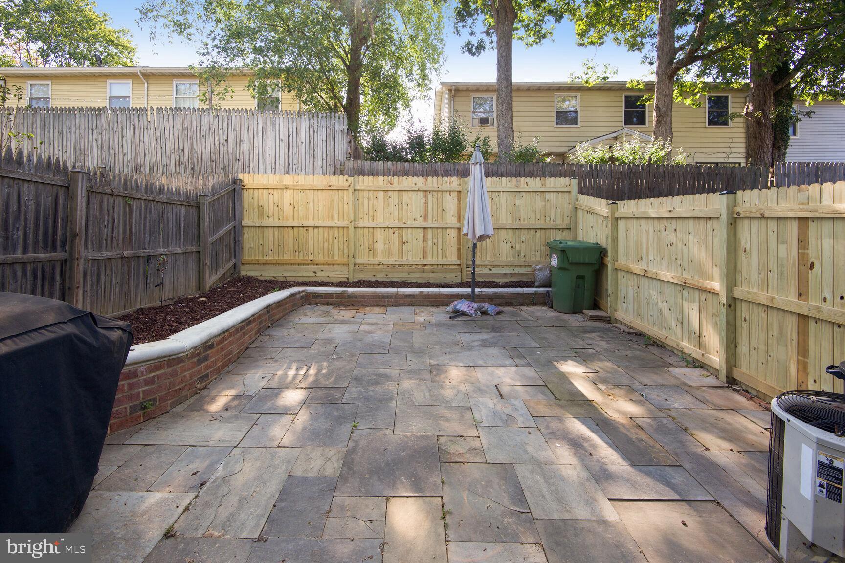 8609 HARRISON COURT