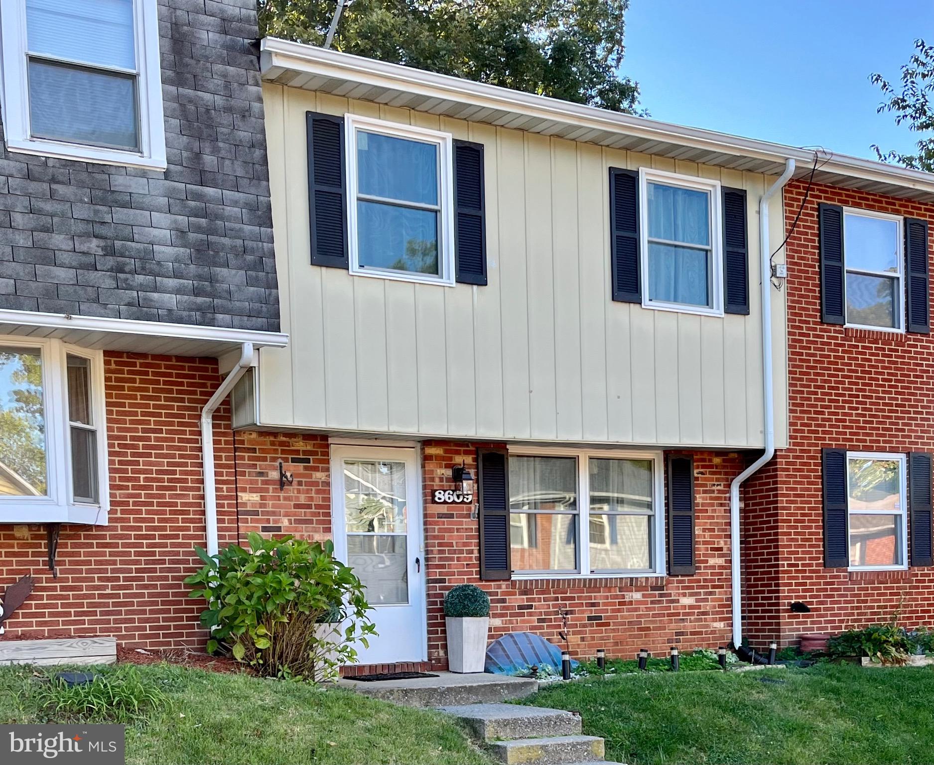 8609 HARRISON COURT
