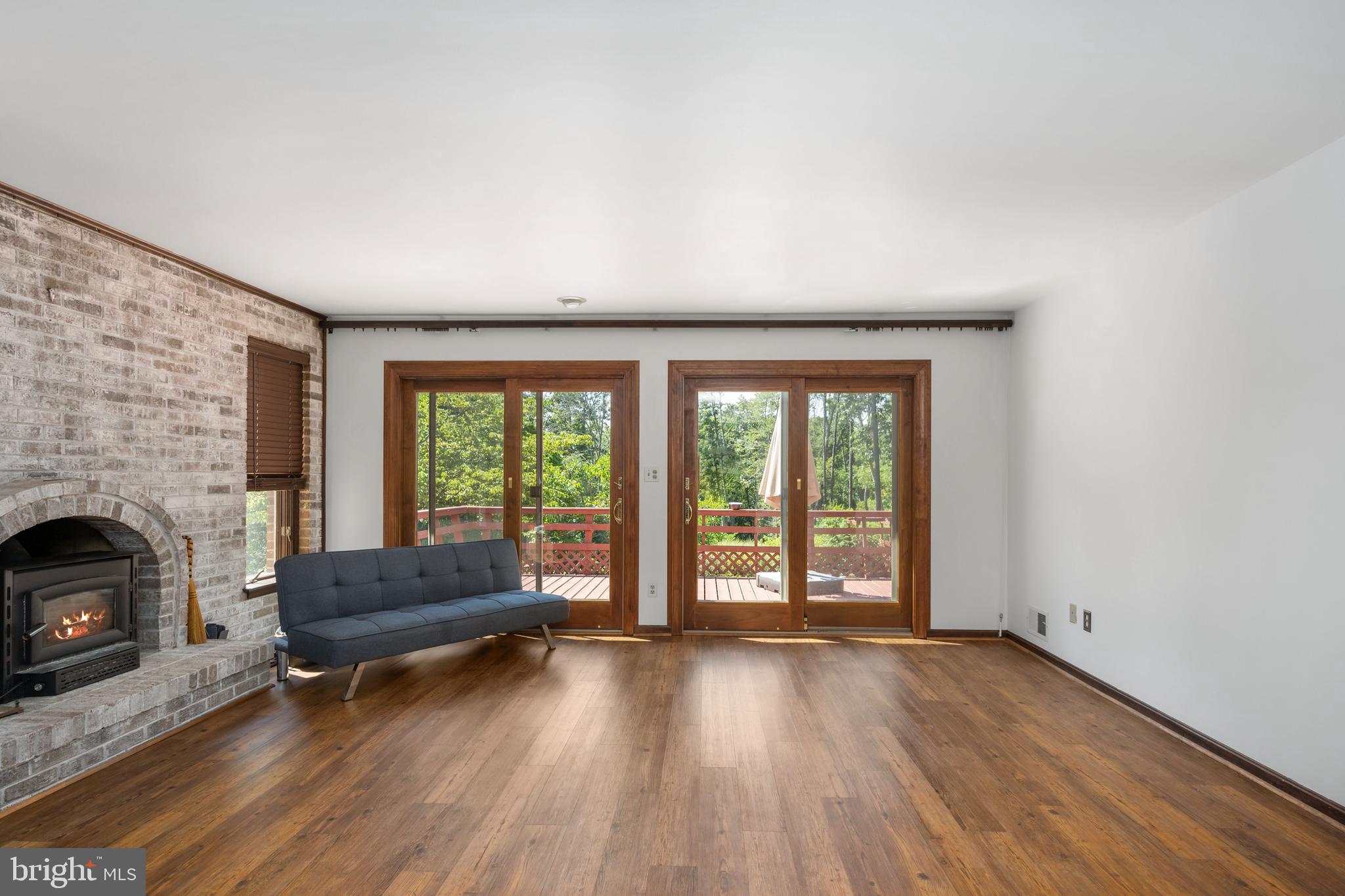 9147 HYDE LANE