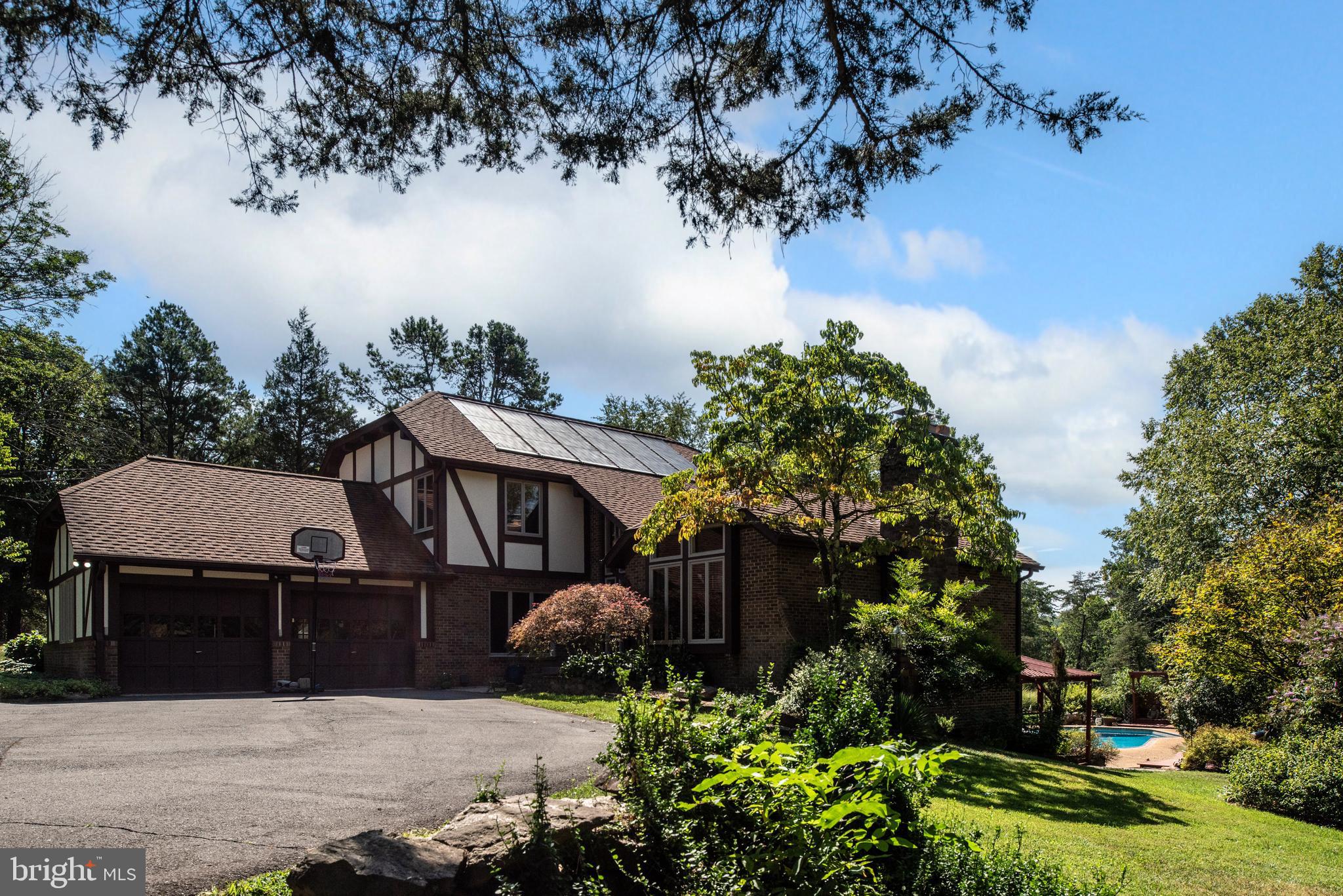 9147 HYDE LANE
