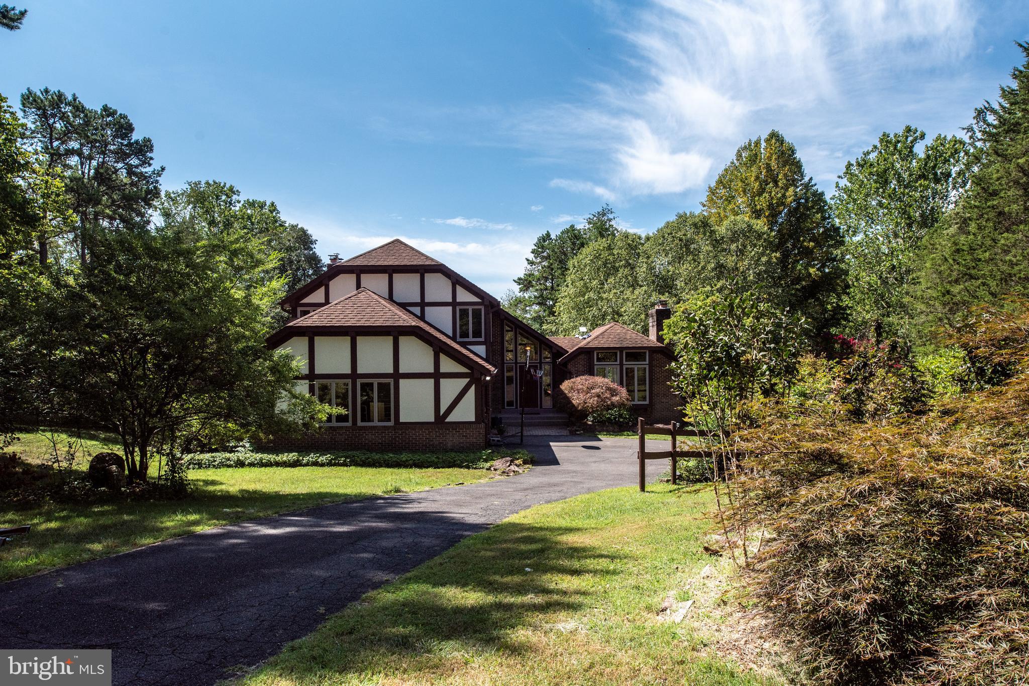9147 HYDE LANE