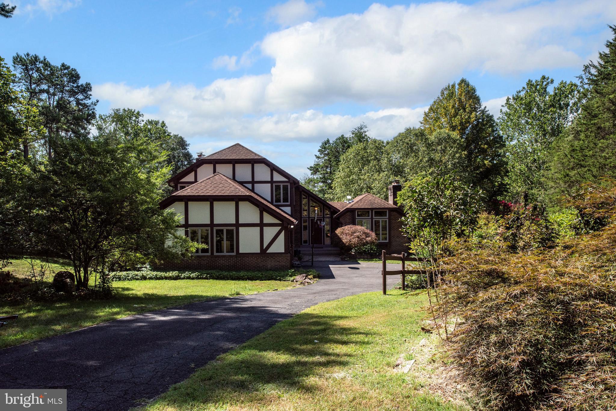 9147 HYDE LANE