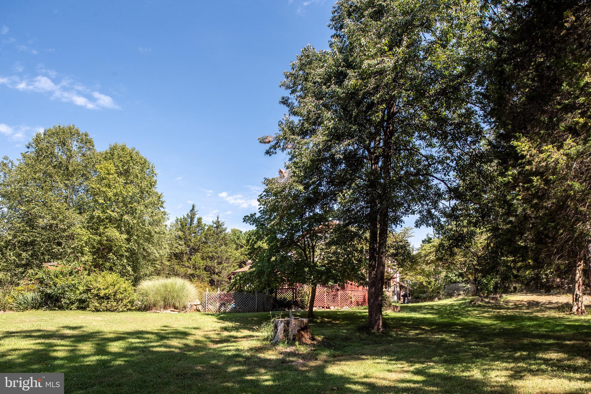 9147 HYDE LANE