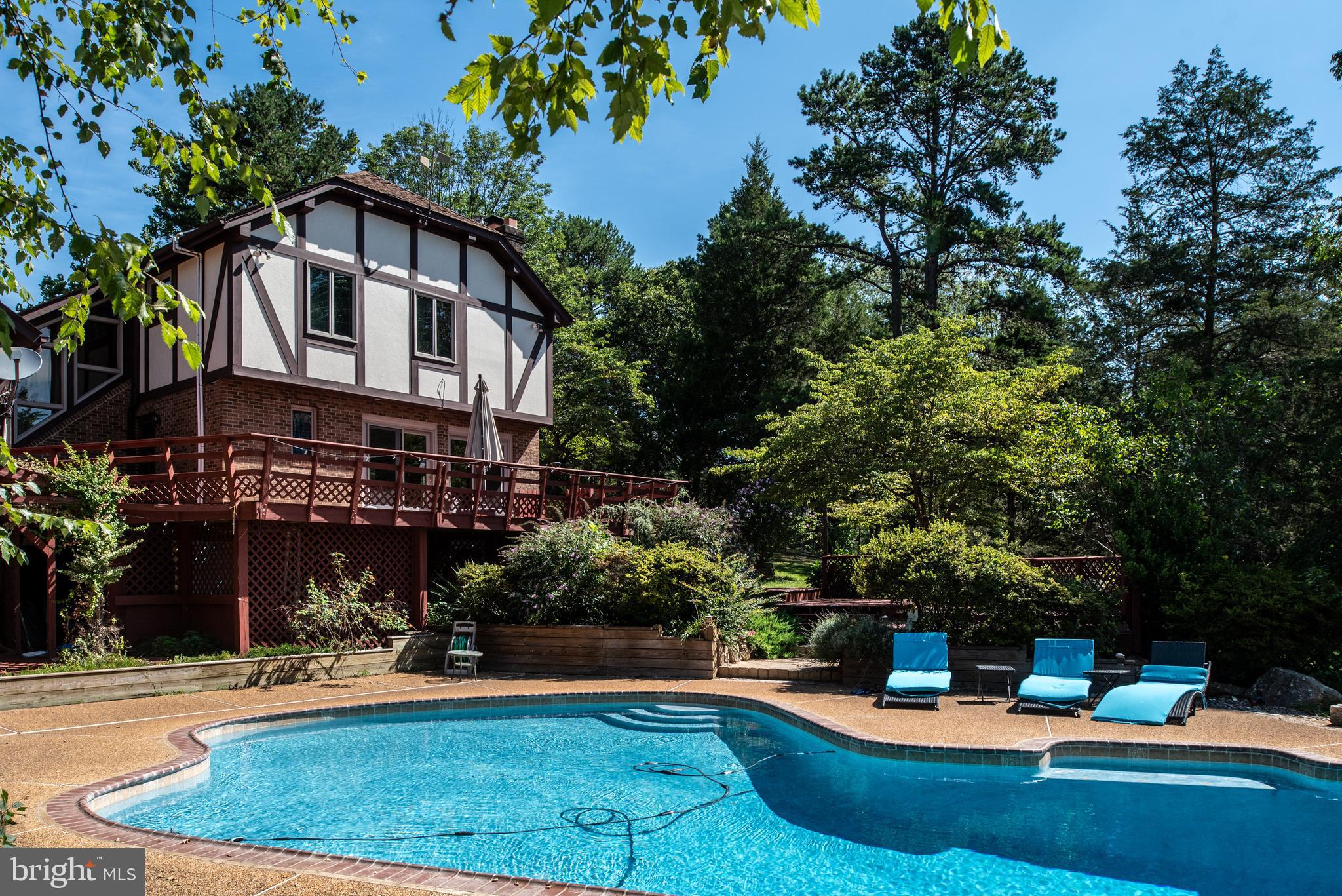 9147 HYDE LANE