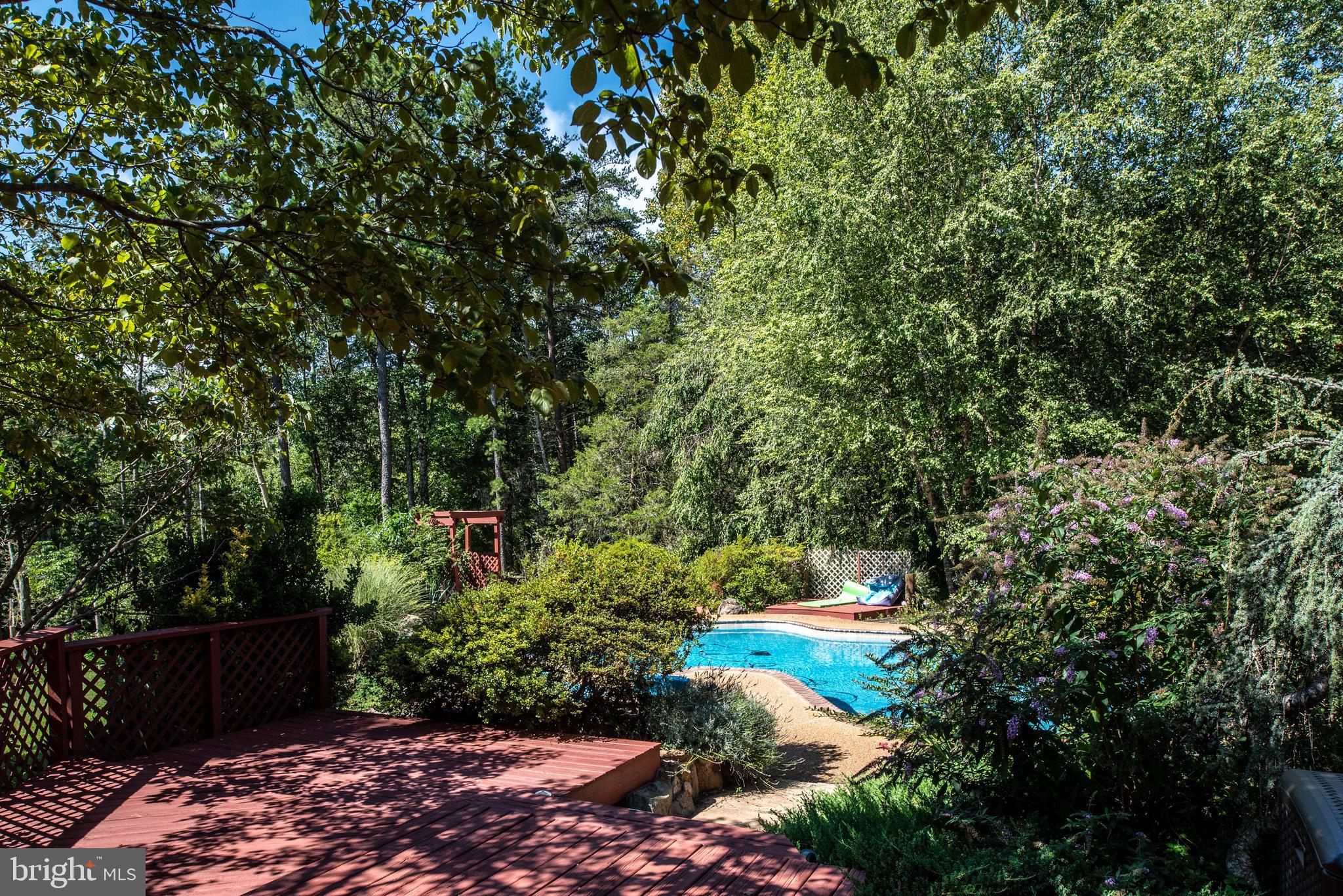 9147 HYDE LANE
