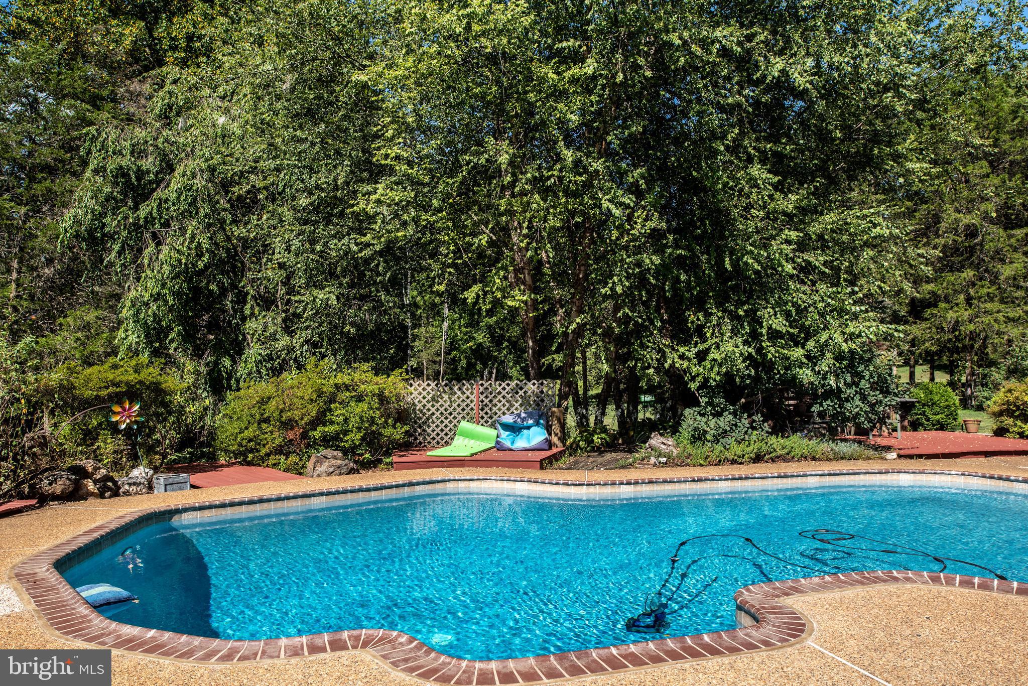9147 HYDE LANE