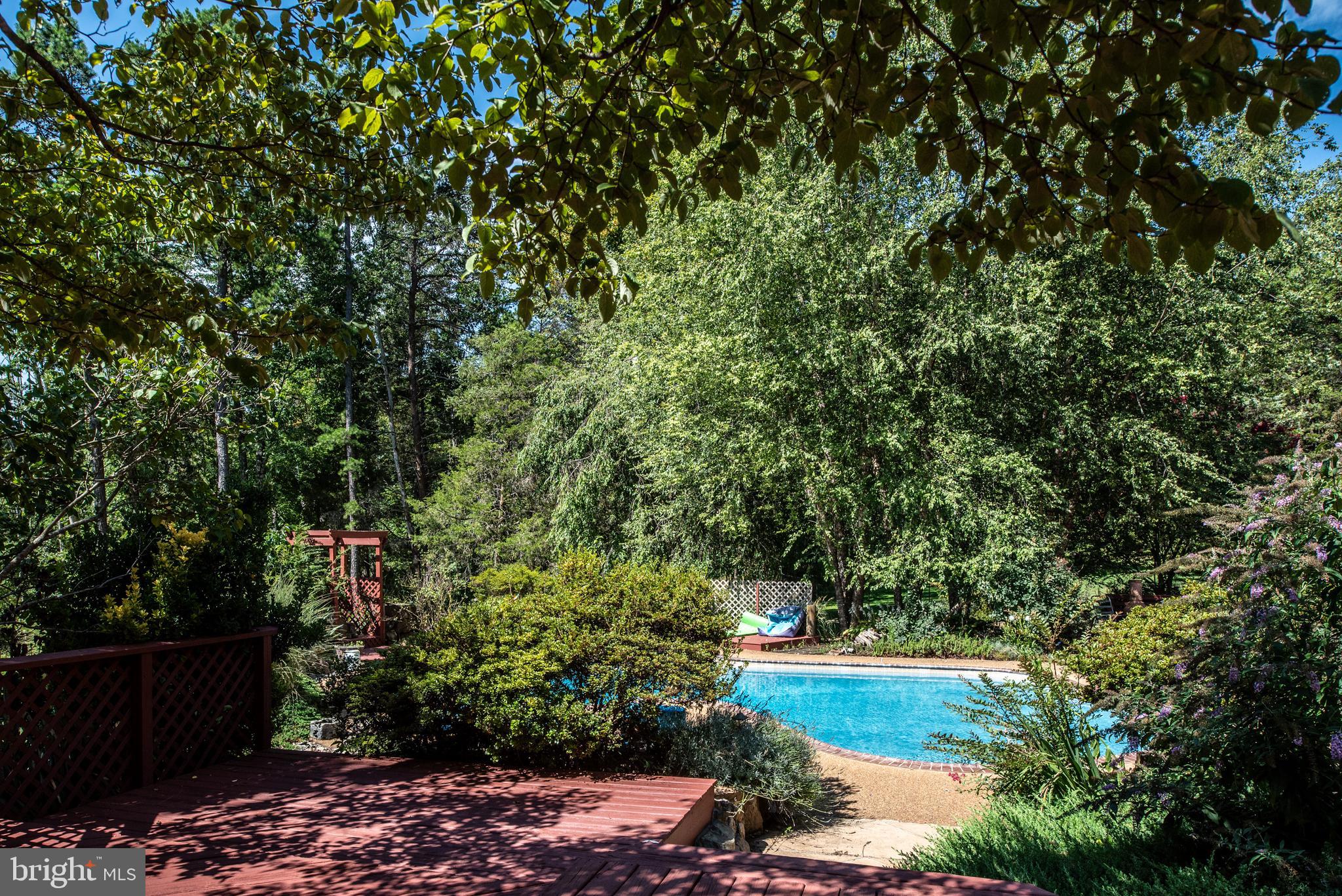 9147 HYDE LANE