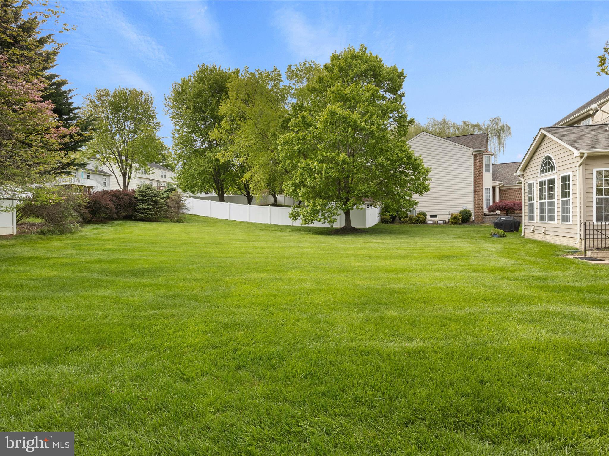 340 Singleton Cir
