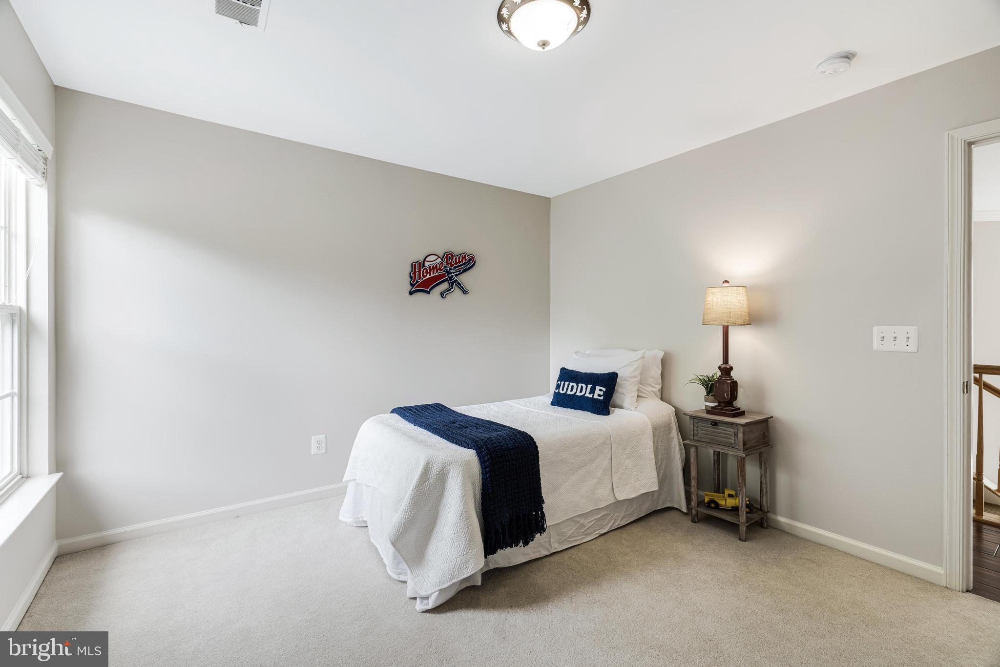 340 Singleton Cir