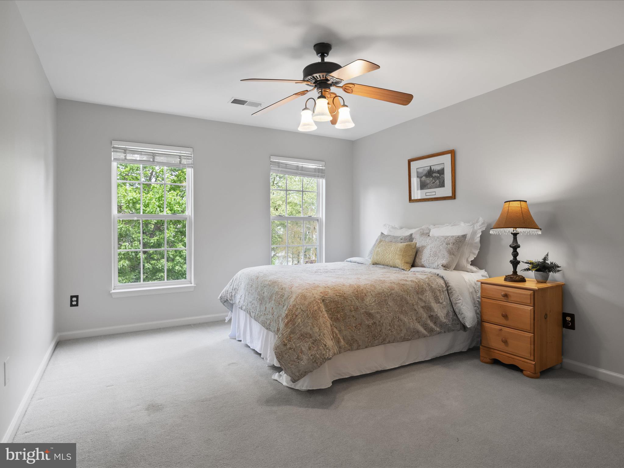 340 Singleton Cir
