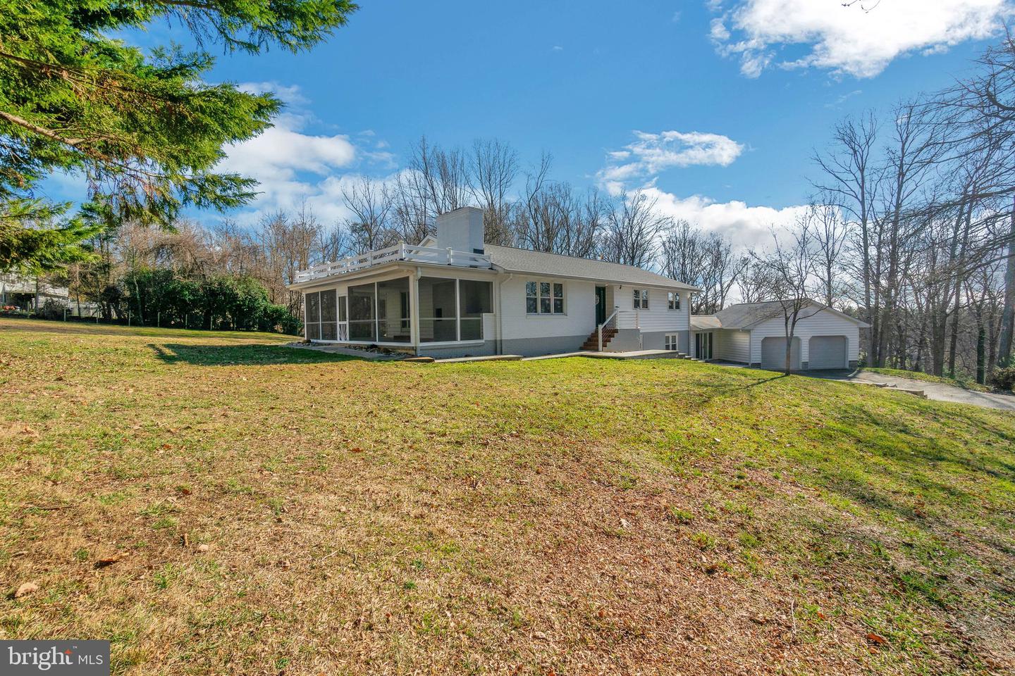 5761 Pendleton Lane