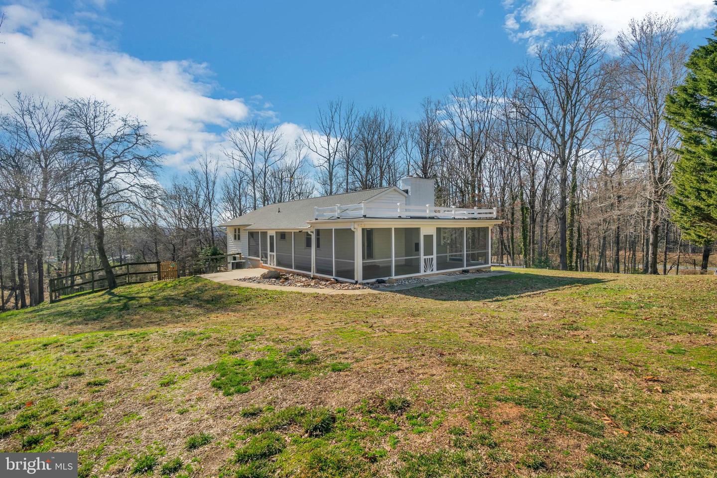 5761 Pendleton Lane