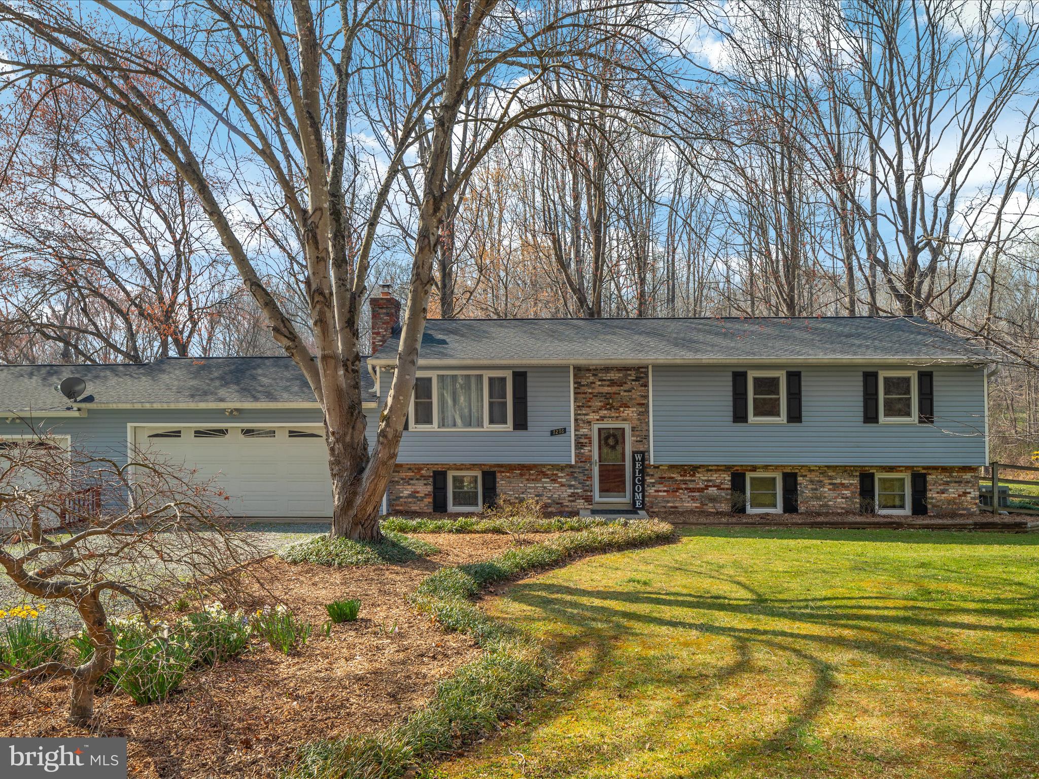 7278 Knightsbridge Ln
