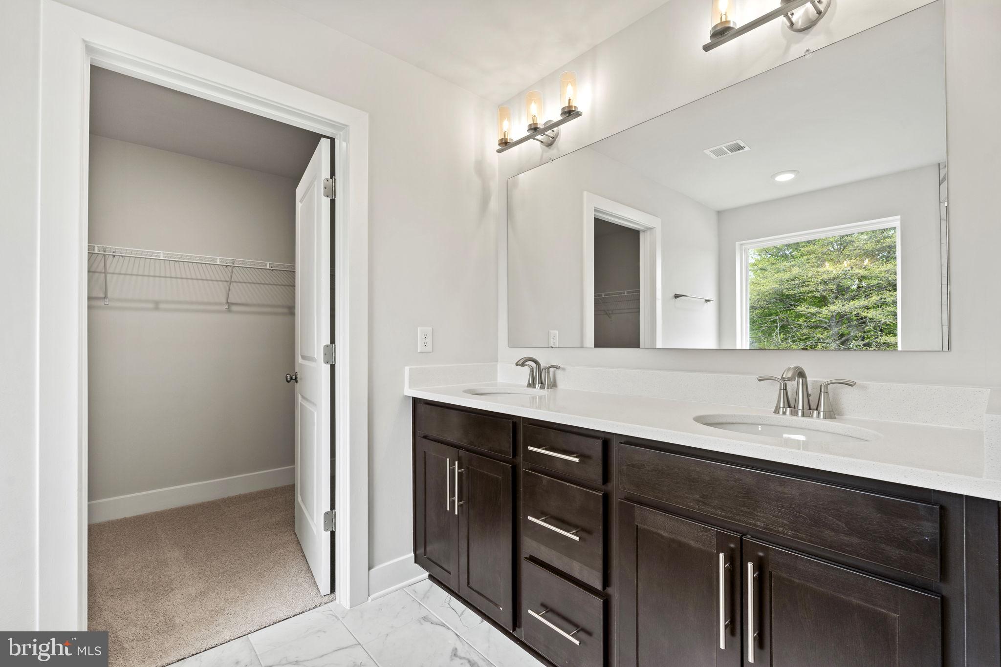 3429 Wooded Run Dr