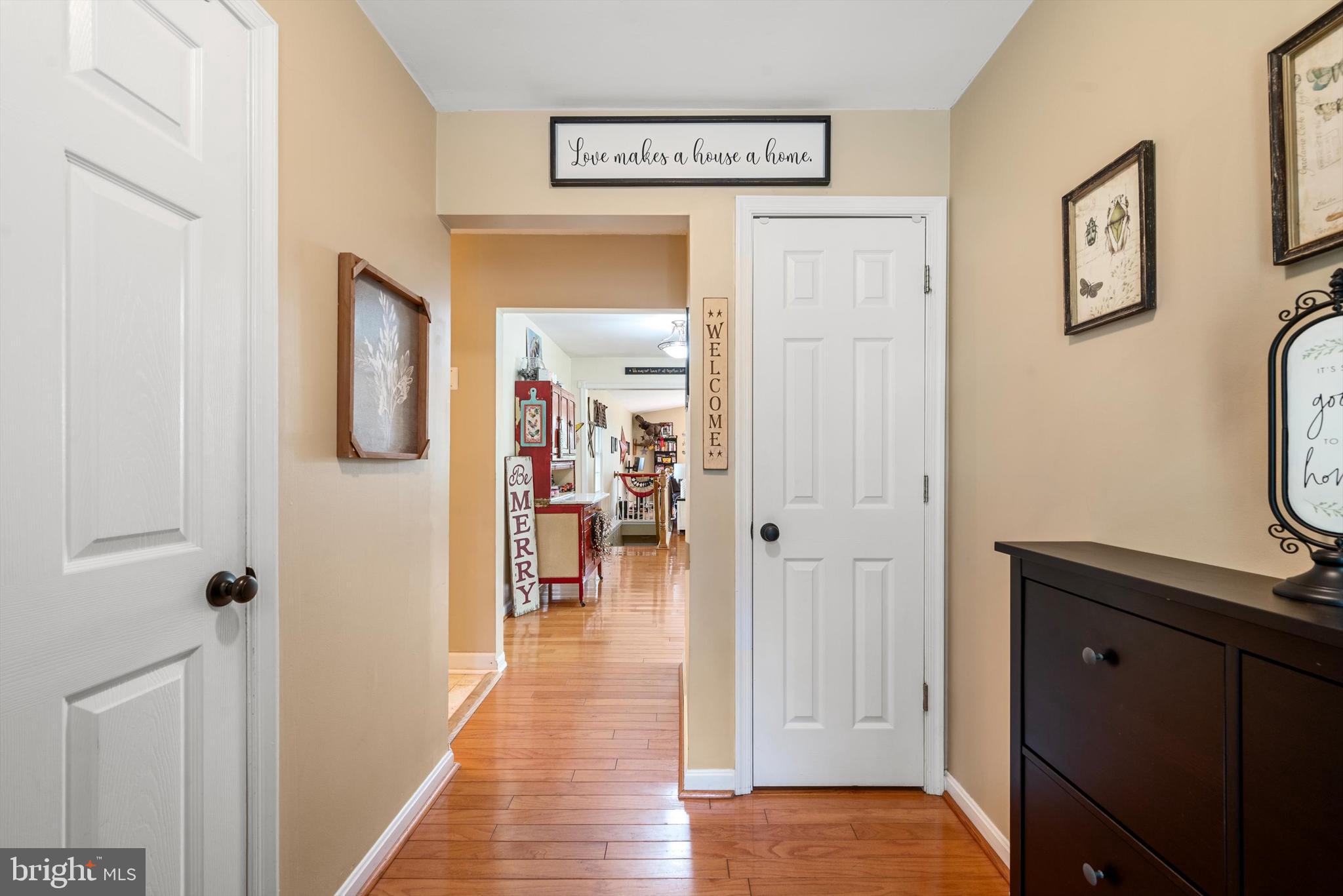 8261 Squires Ln