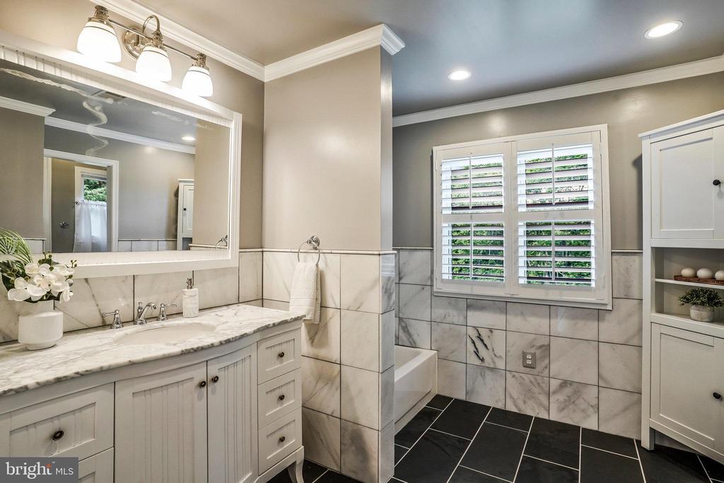 7786 Overbrook Dr