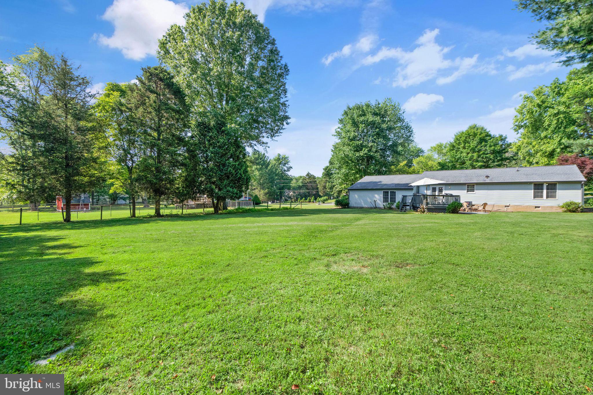 5044 Albrecht Ln