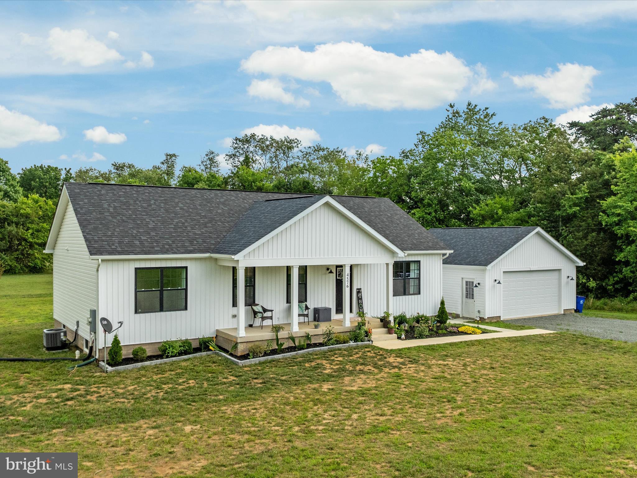 4576 Midland Rd