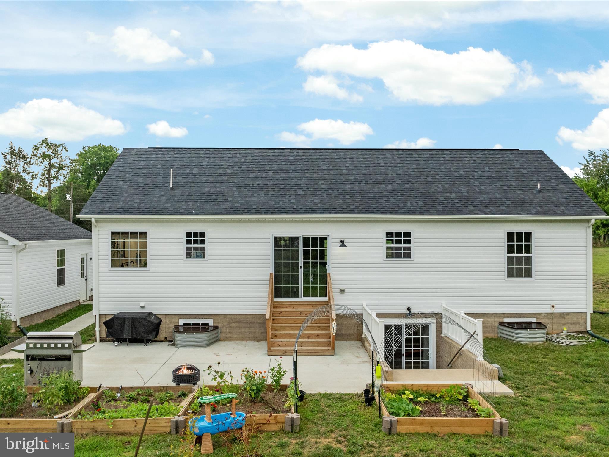 4576 Midland Rd
