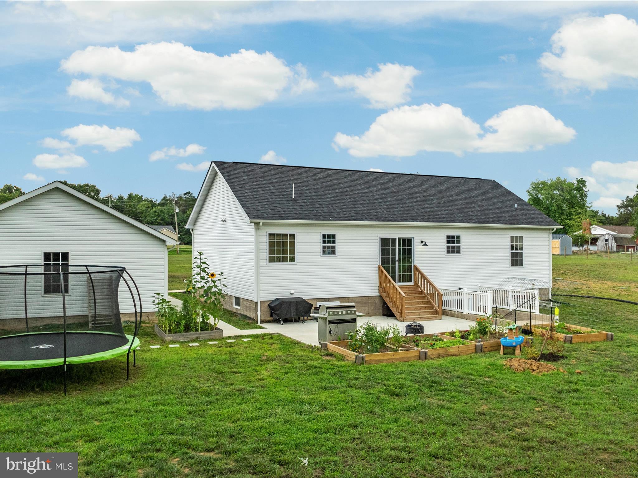 4576 Midland Rd