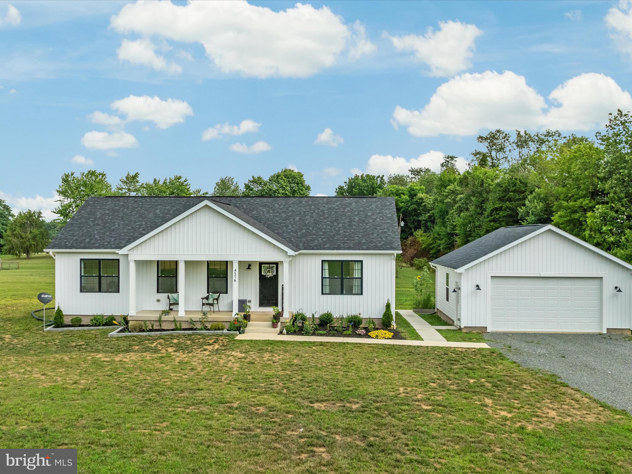4576 Midland Rd