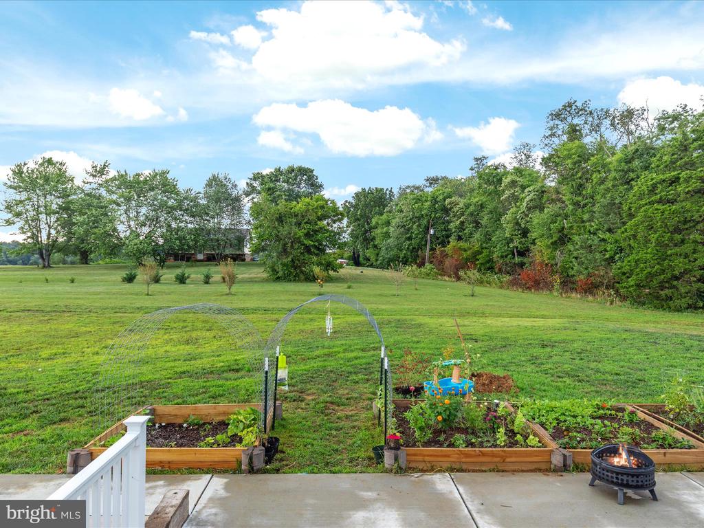 4576 Midland Rd