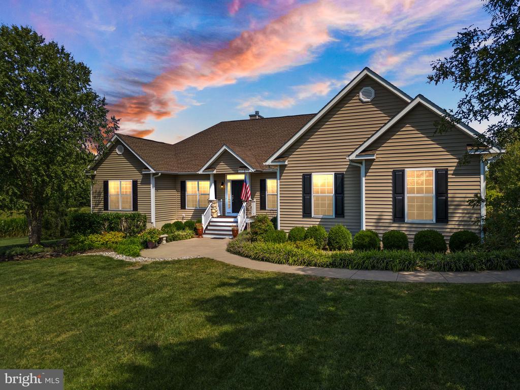 11435 Lucky Hill