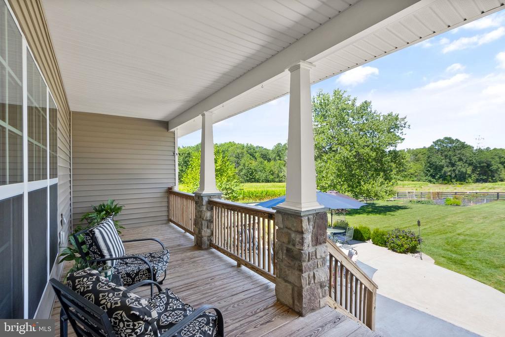 11435 Lucky Hill