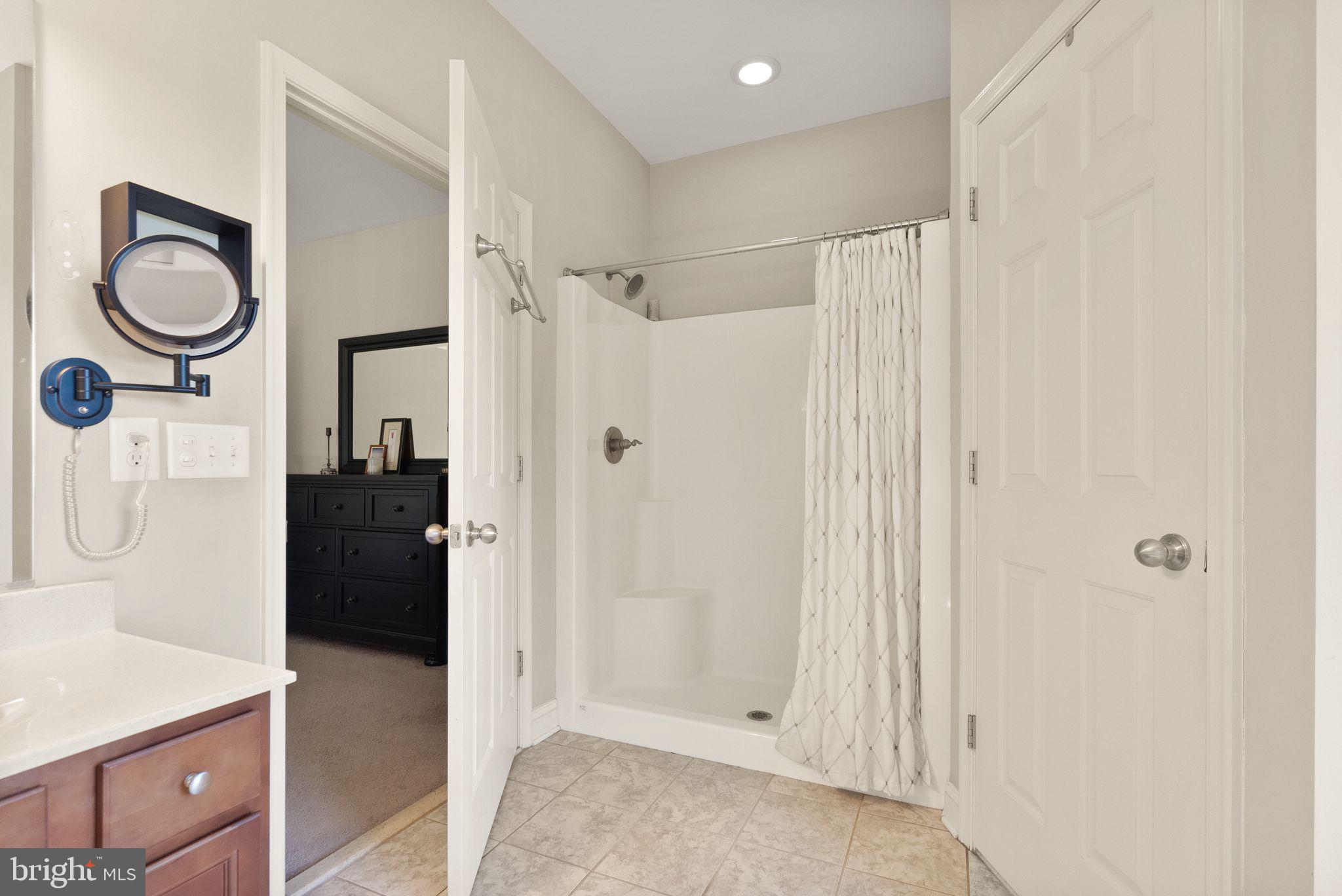 11435 Lucky Hill