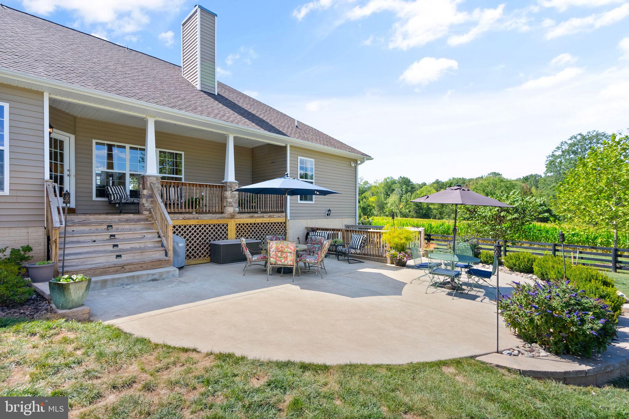 11435 Lucky Hill