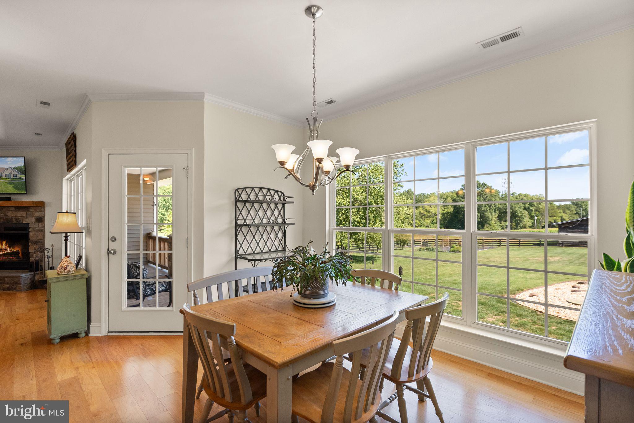 11435 Lucky Hill