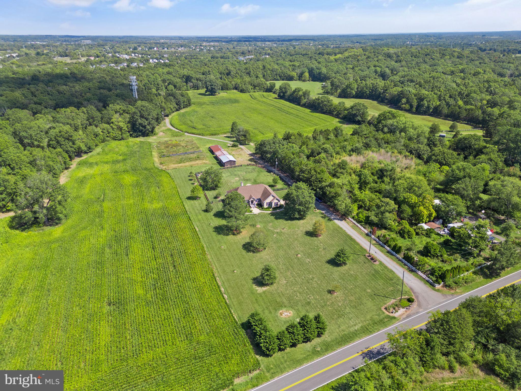 11435 Lucky Hill