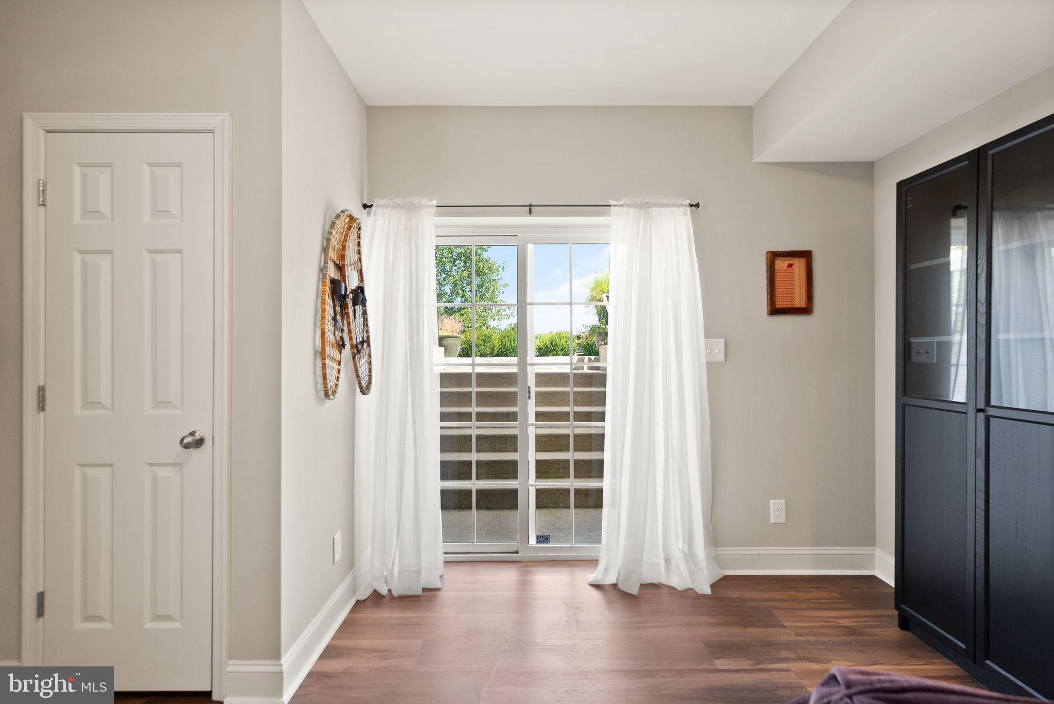 11435 Lucky Hill