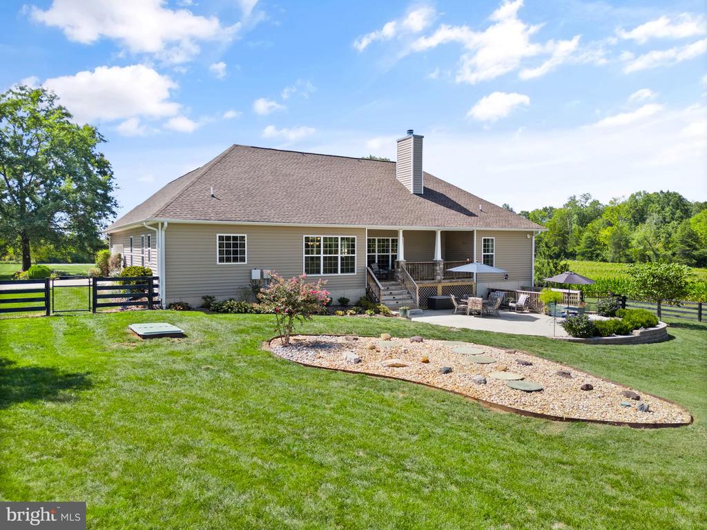 11435 Lucky Hill
