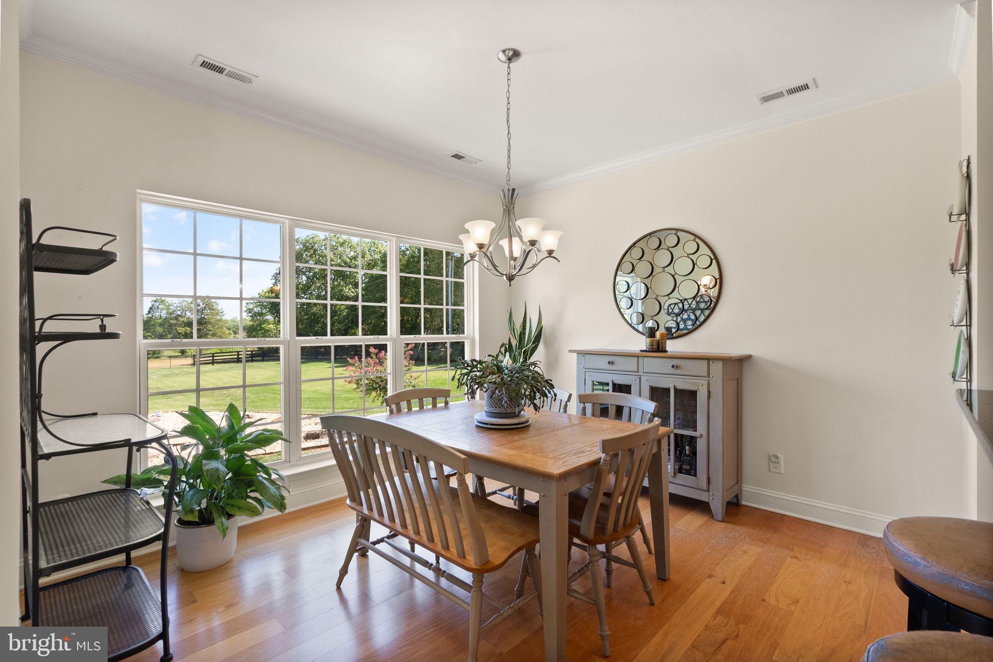 11435 Lucky Hill