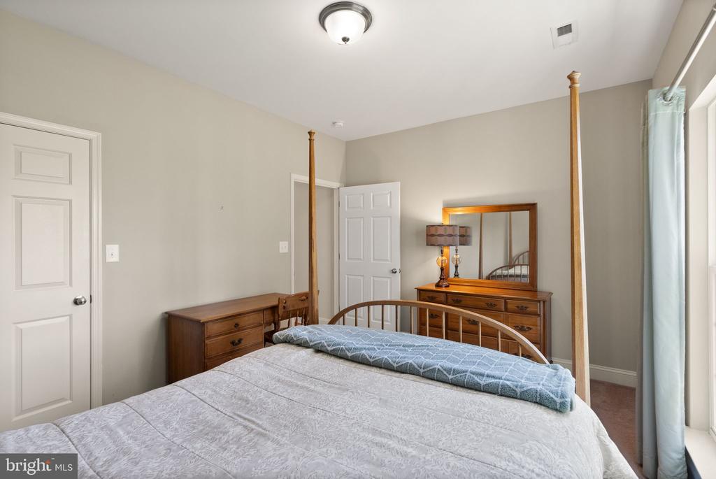 11435 Lucky Hill