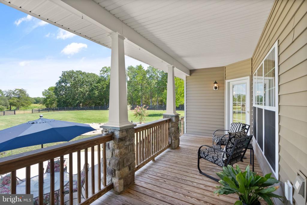 11435 Lucky Hill