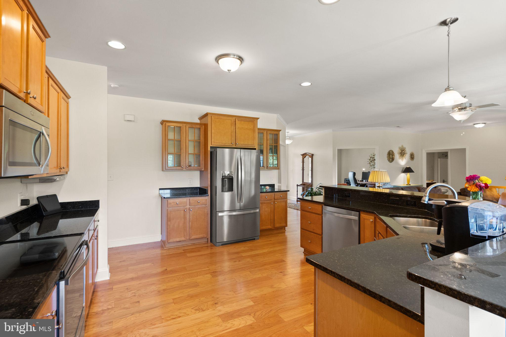 11435 Lucky Hill