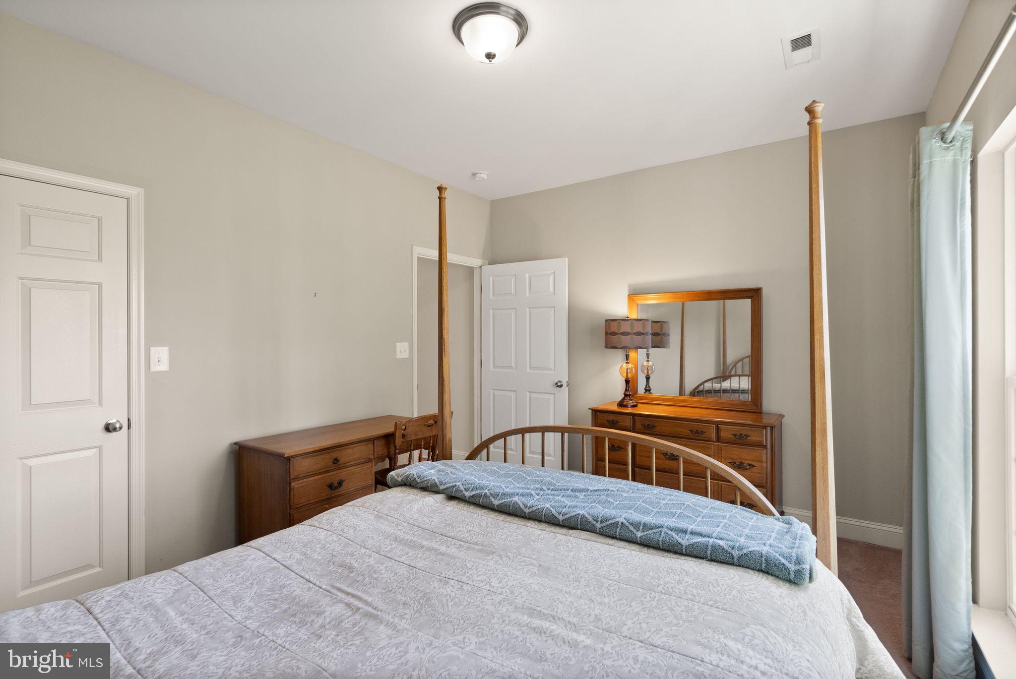 11435 Lucky Hill