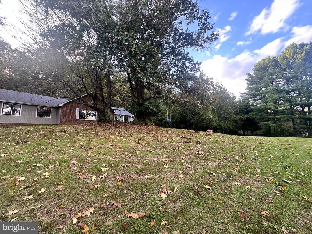 4092 Rolling Hills Dr