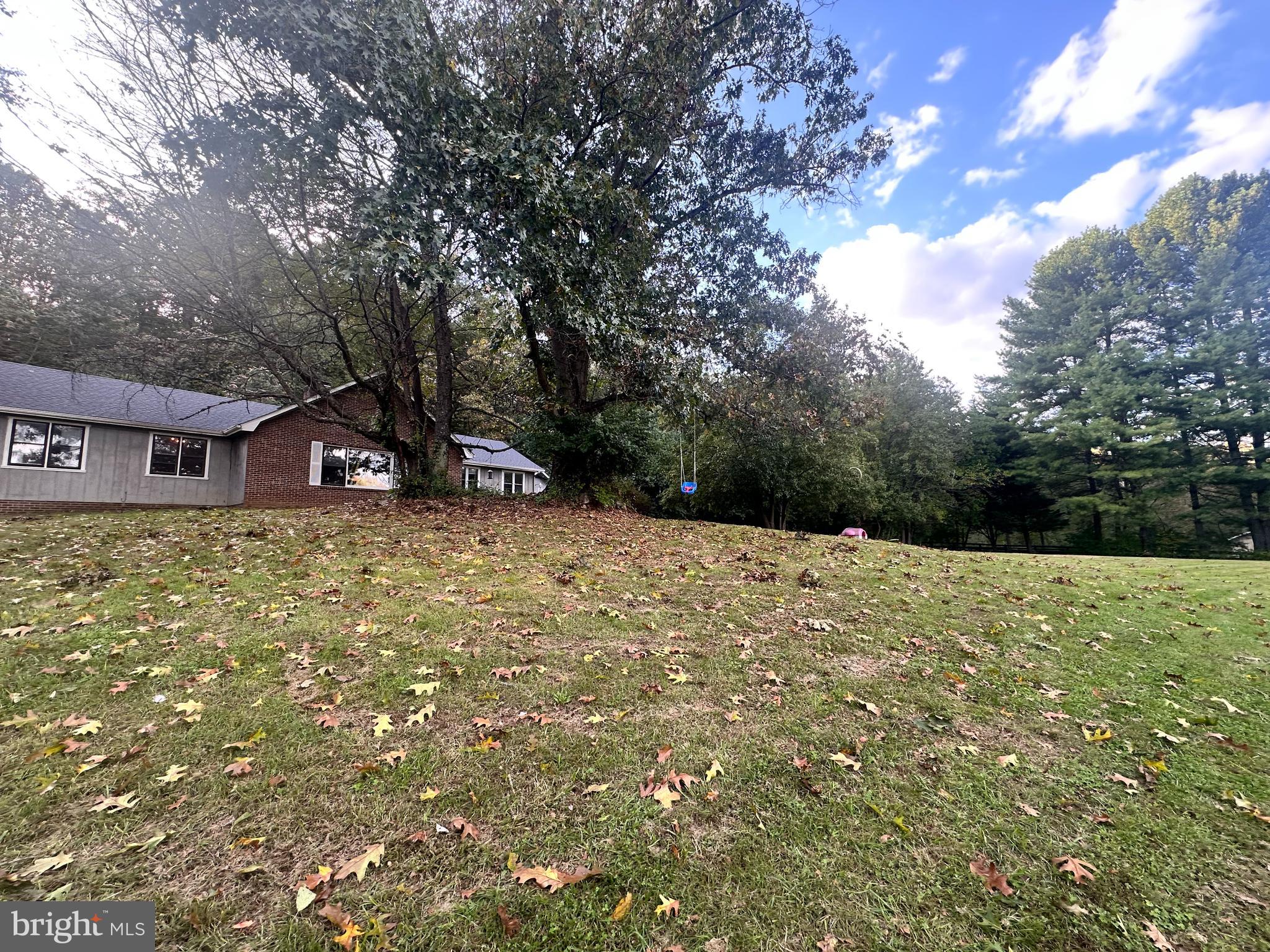 4092 Rolling Hills Dr
