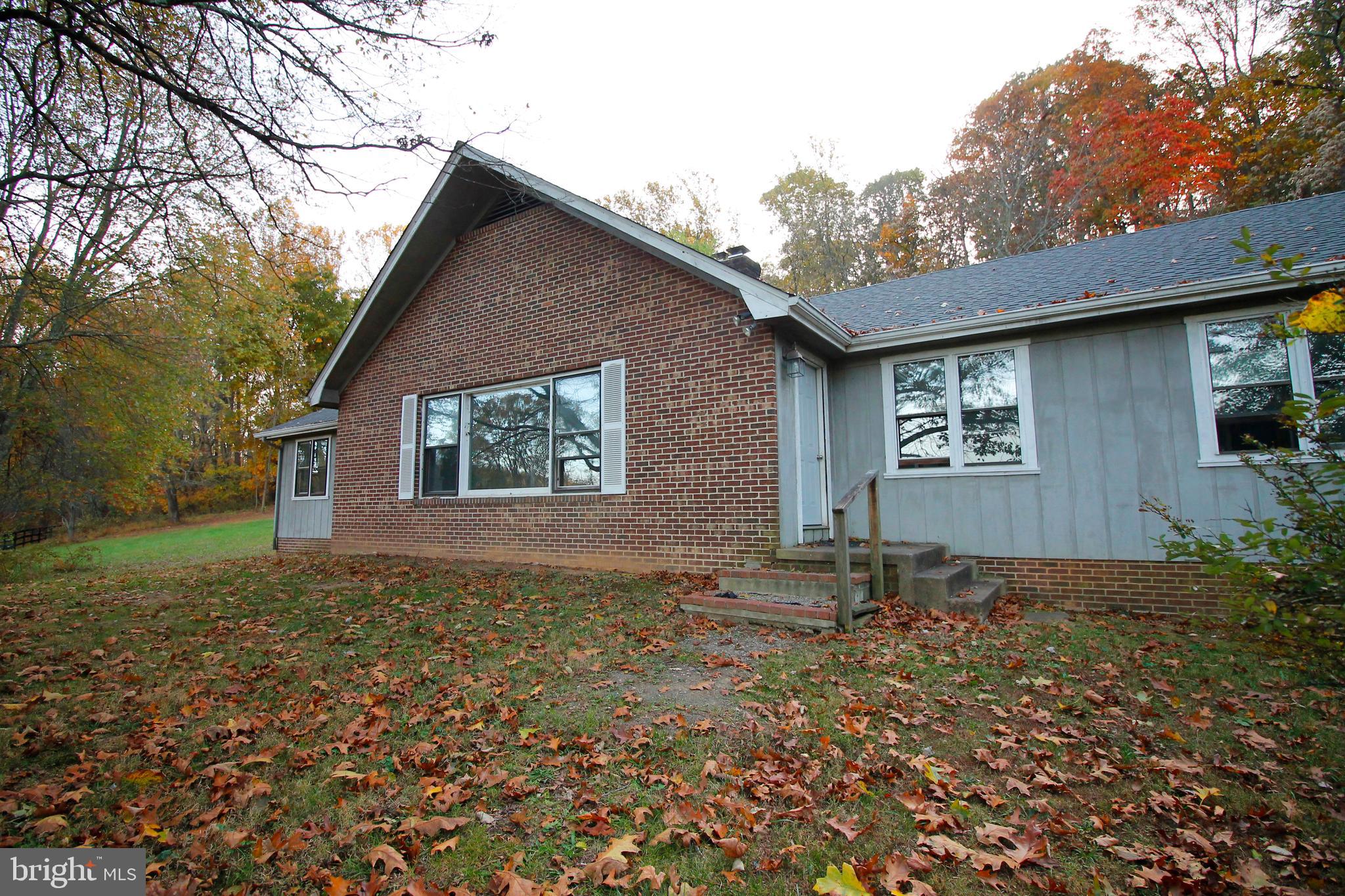 4092 Rolling Hills Dr