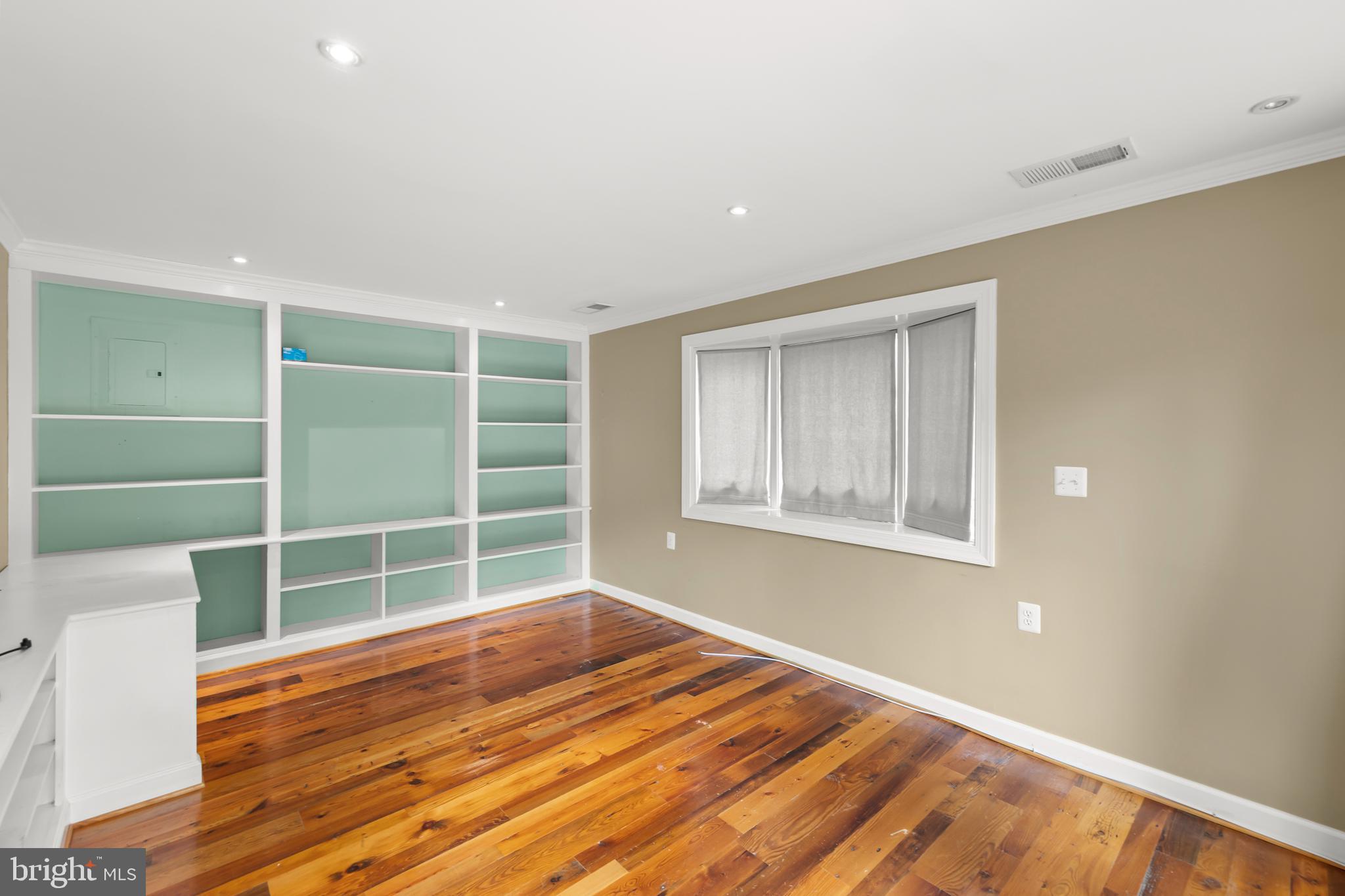 3572 Zulla Rd