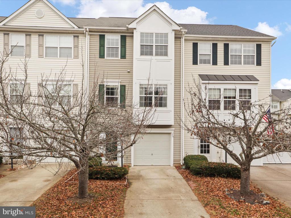 6178 Library Ln