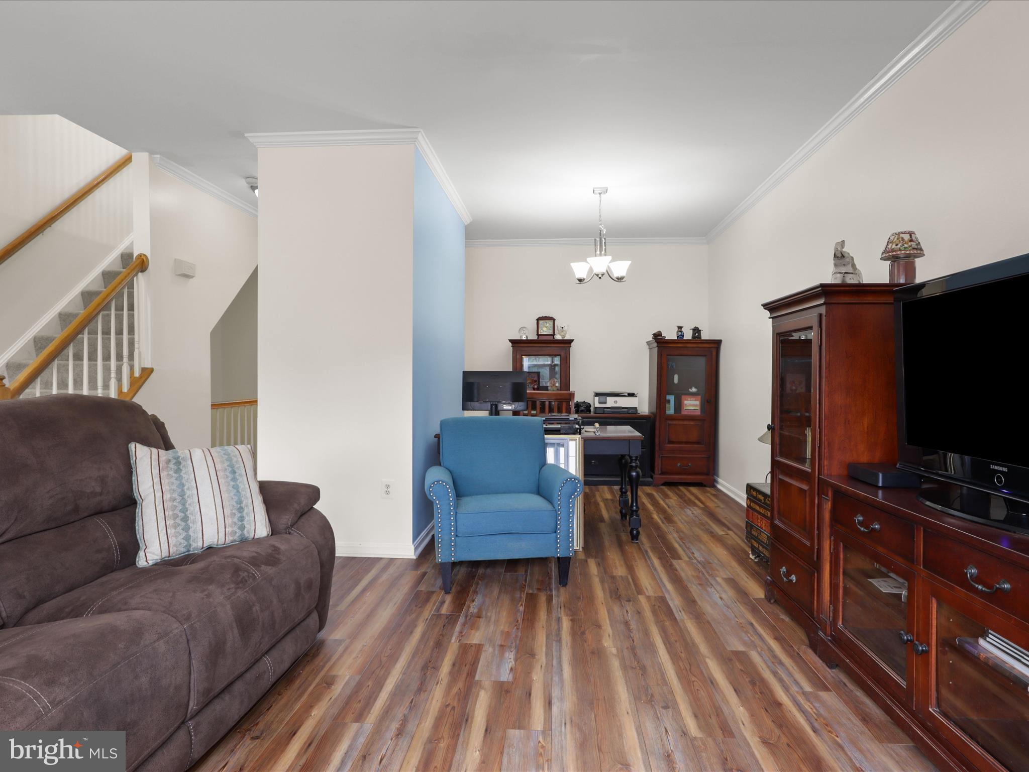 6178 Library Ln