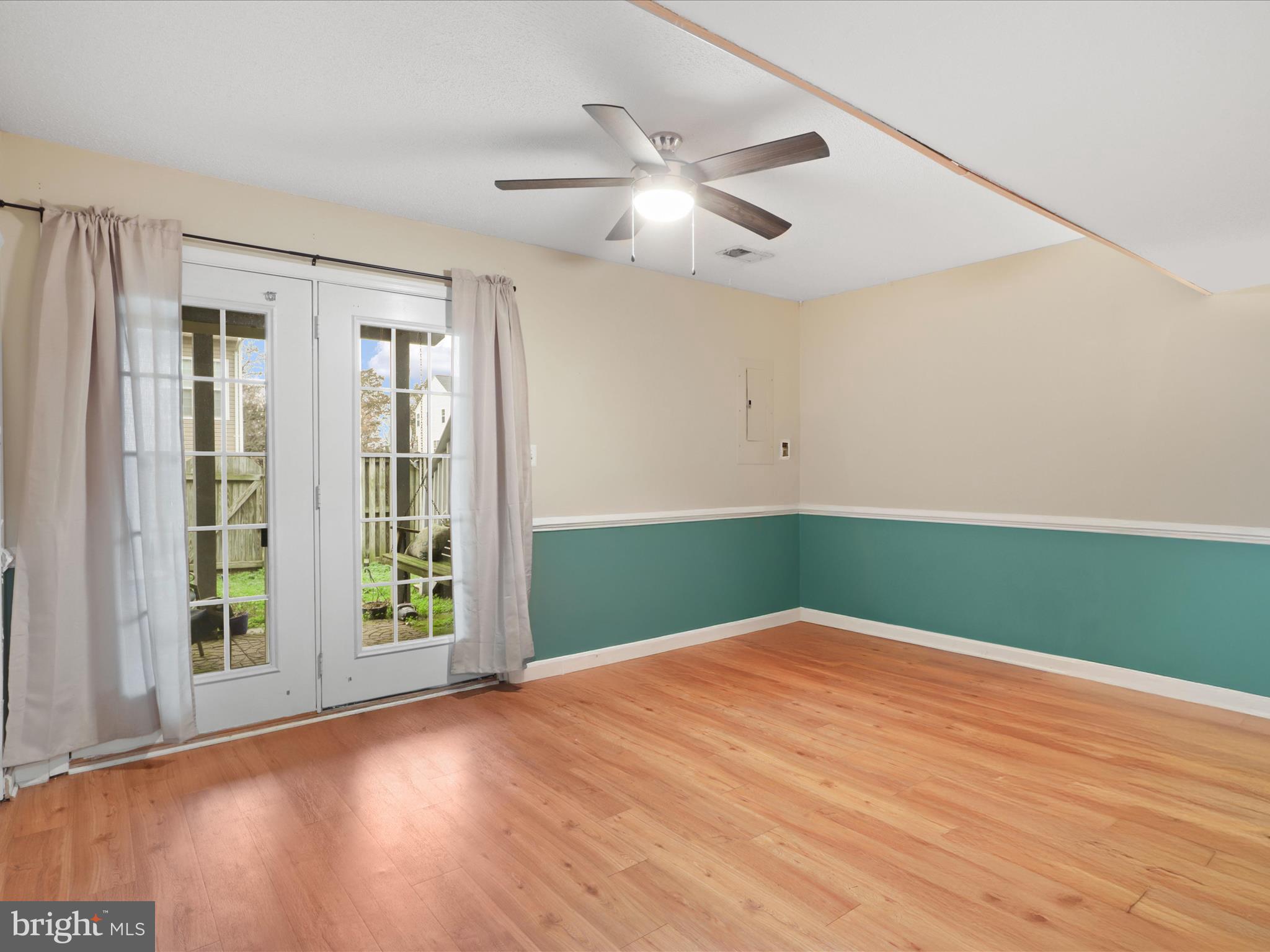 6178 Library Ln