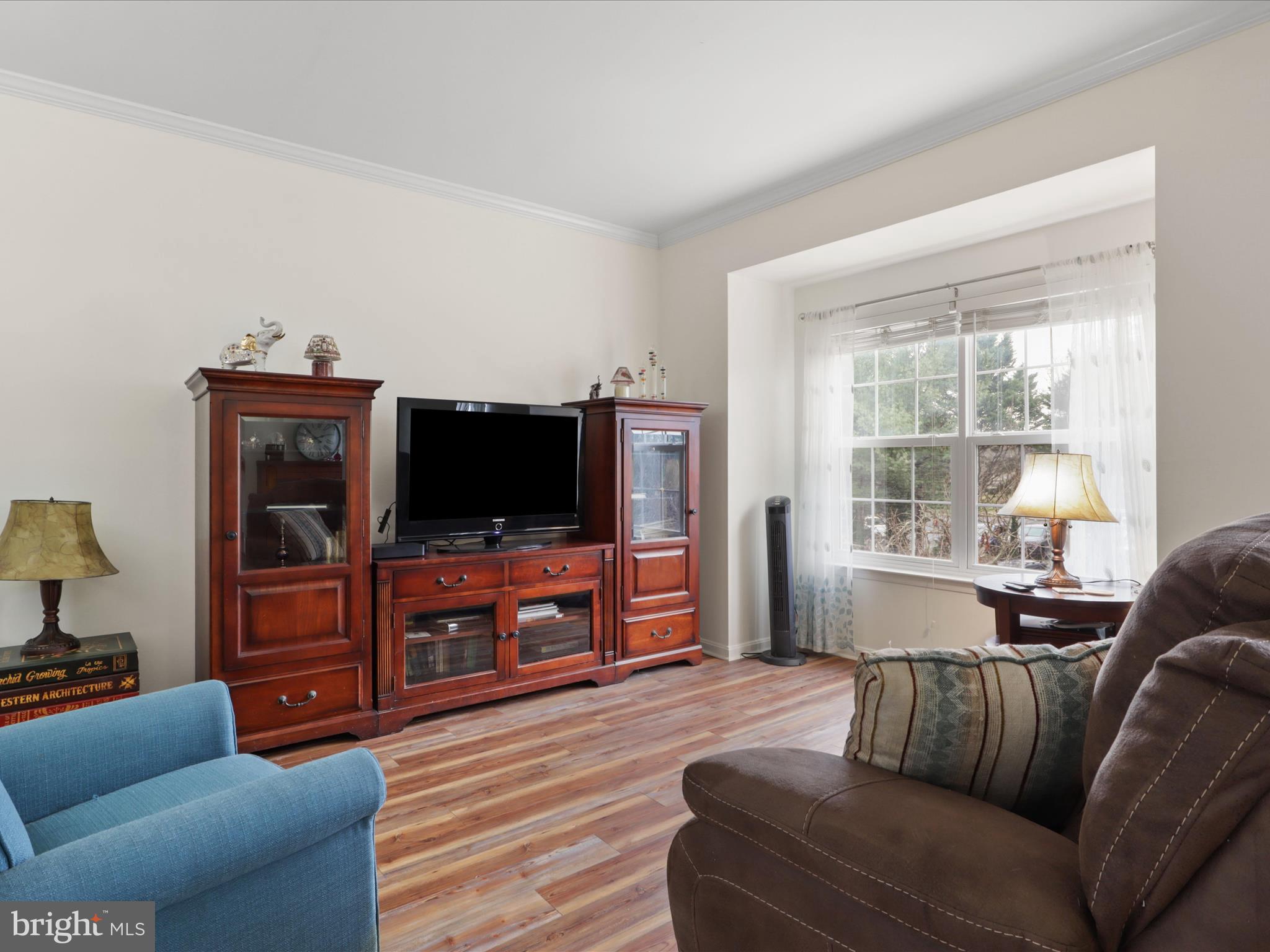 6178 Library Ln