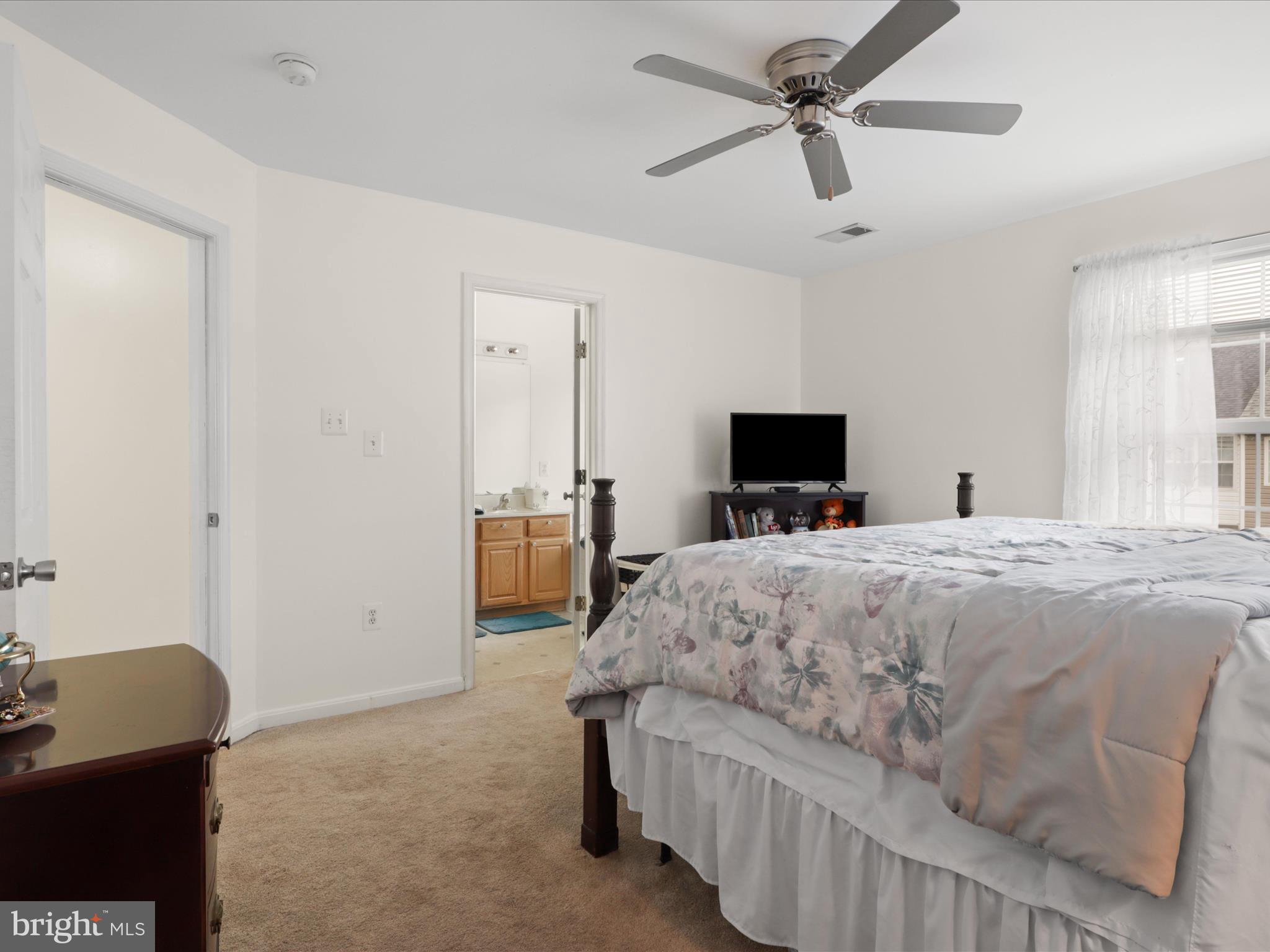 6178 Library Ln